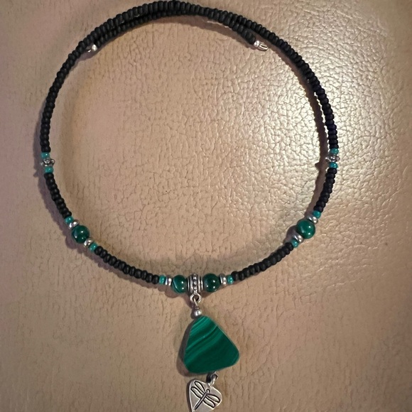 Malachite Beaded Choker with Dragon Fly Charm - Picture 3 of 4